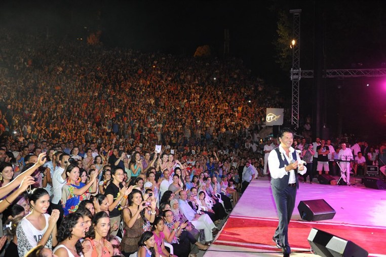 Ragheb Alama at Carthage